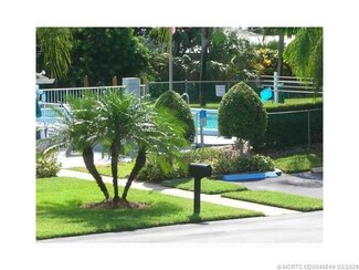2950 SE Ocean Blvd Unit 5-2, Stuart, FL 34996