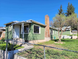 802 Logan St, Davenport, WA 99122