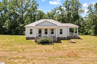 2220 S Blackstock Rd, Landrum, SC 29356