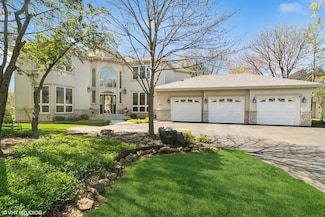 566 Thorngate Ln, Riverwoods, IL 60015