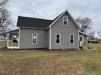 206 N Henry St, Malinta, OH 43535