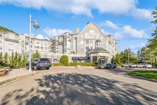 1301 Round Pointe Dr, Haverstraw, NY 10927
