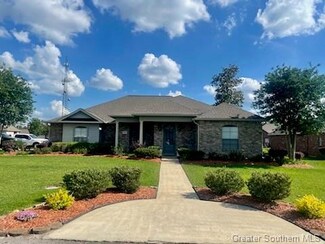 1808 Chenin Blanc Dr, Lake Charles, LA 70611