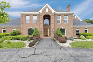 2300 Stonewall Cemetery Rd SW, Lancaster, OH 43130
