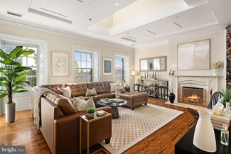 258 S 3rd St Unit 6, Philadelphia, PA 19106