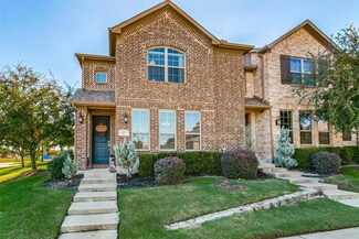 1052 Foxglove Dr, Carrollton, TX 75007