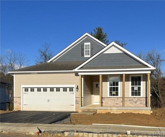 7995 Troxell Ct, Breinigsville, PA 18031