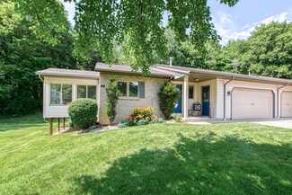 2883 Hidden View Dr SE Unit 184, Caledonia, MI 49316
