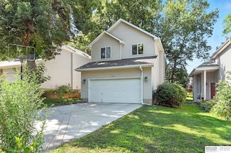 6033 Charles St, Omaha, NE 68132