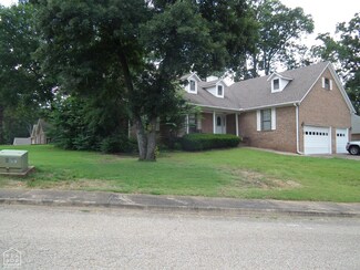2023 Lion Heart Ln, Jonesboro, AR 72404