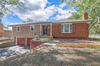 531 S Oscar St, Olathe, KS 66061