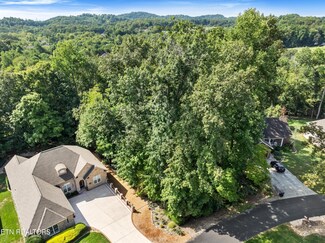 252 Mialaquo Cir, Loudon, TN 37774