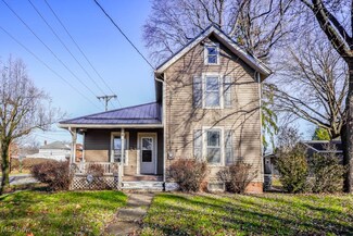 4 Wooster St NE, Navarre, OH 44662