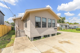 8412 Cannon St, Houston, TX 77051