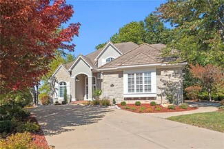 6409 Muirfield St, Parkville, MO 64152