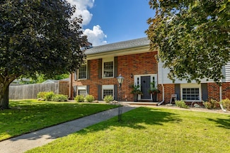 1422 19th St, West Des Moines, IA 50265