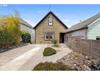760 Jerome Ave, Astoria, OR 97103