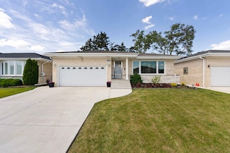 8330 W Balmoral Ave, Chicago, IL 60656