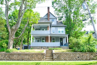 10 Fleming St, Waterbury, CT 06710