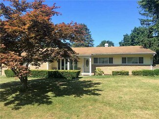 3405 Stanhope Dr, Toledo, OH 43606