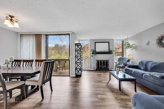 5038 Wintersong Ln Unit 8, Westerville, OH 43081