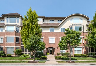 200 N River Ln Unit 203, Geneva, IL 60134