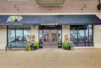 24 W Station St Unit 403W, Palatine, IL 60067