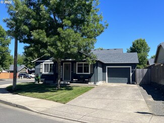 5754 Orchid Ln, Springfield, OR 97478