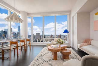 252 South St Unit 63A, New York, NY 10002