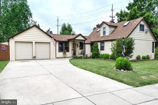 129 NE Atlantic Ave, Magnolia, NJ 08049