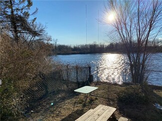 48 Roger Williams Ave Unit 50, Rumford, RI 02916