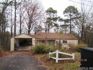 113 Sky King Dr, Fairfield Bay, AR 72088