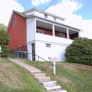 132 W 12th Ave, Tarentum, PA 15084