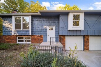 6912 E 128th St, Grandview, MO 64030