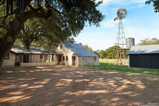 13679 MacDona Lacoste Rd, Atascosa, TX 78002