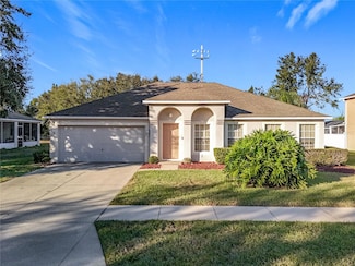 31748 Parkdale Dr, Leesburg, FL 34748