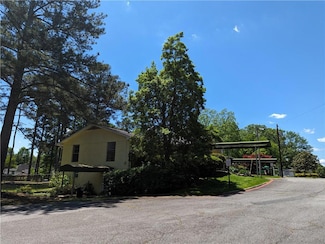 395 Russell Dr SW, Smyrna, GA 30082