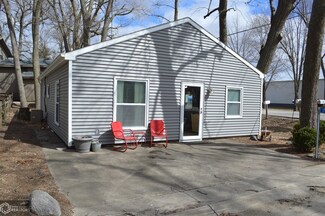15257 Pascal St, Clear Lake, IA 50428