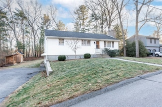 6 Sky View Rd, North Smithfield, RI 02896