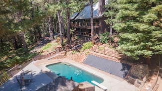 525 Ingalls Ln, Wilderville, OR 97543