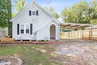 414 E 9th St, Crowley, LA 70526