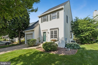 5 Mccarty Ct, Sterling, VA 20165