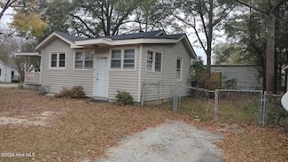 909 Trent Ave, New Bern, NC 28560