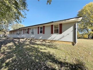 407 S Buffalo St, Holden, MO 64040