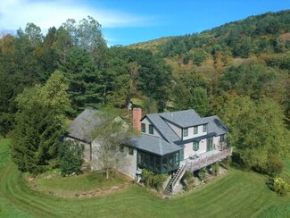 107 Wild Apple Rd, South Pomfret, VT 05067