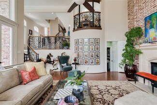 215 E 4th St, Houston, TX 77007