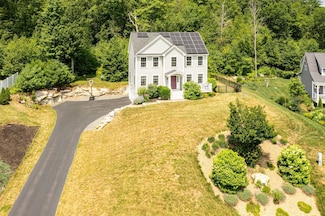 35 Thatcher Way, Barrington, NH 03825