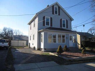 243 Evans Ave, Aurora, IL 60505