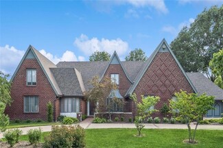 4707 W 86th St, Prairie Village, KS 66207