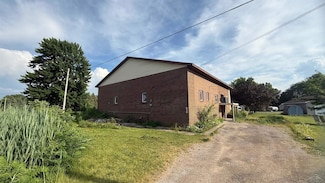 2133 Bullock Rd, Bay City, MI 48708